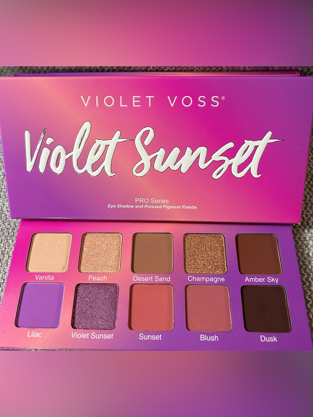 Violet Voss Eyeshadow Palette — Peach, Champagne, Violet, Blush, Desert Sand
